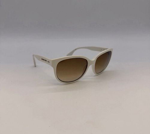 Lot #30 (1 of 6)