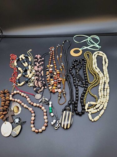 Lot #311 (1 of 8)
