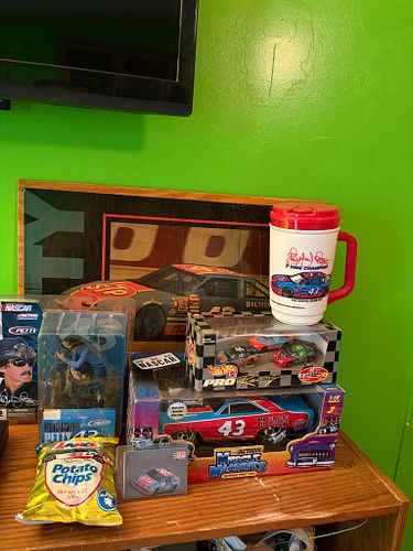 Lot #8 (1 of 4)