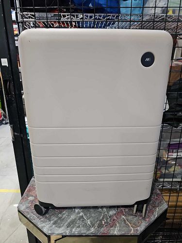 Lot #26 (1 of 13)