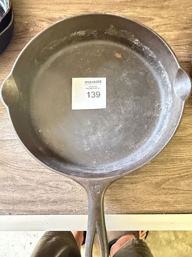Lot #139 (1 of 4)