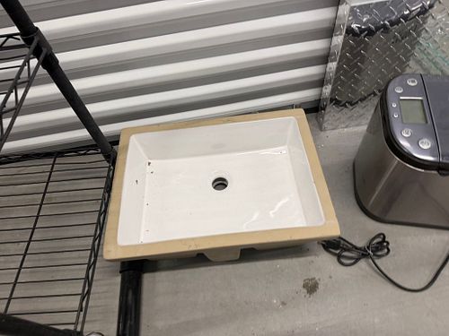 Lot #32 (1 of 5)