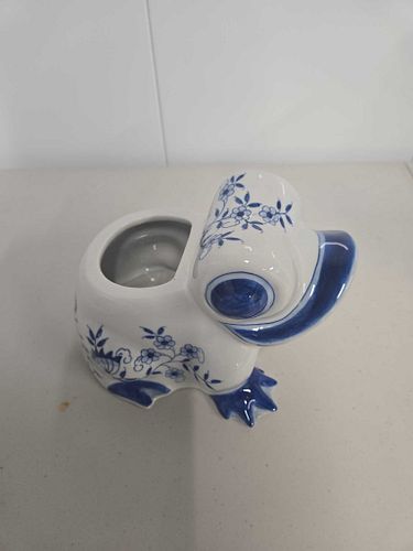 Lot #6 (1 of 4)