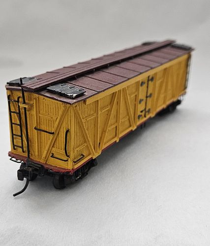 Lot #137 (1 of 4)