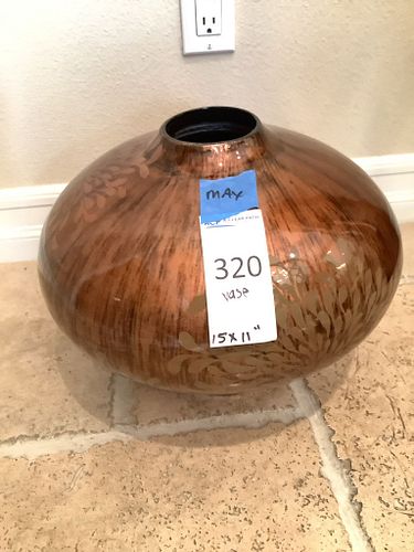Lot #320 (1 of 4)