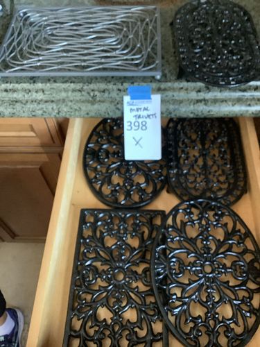 Lot #398 (1 of 8)