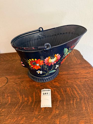 Lot #641 (1 of 7)