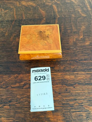 Lot #629 (1 of 8)