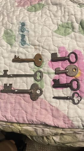 Lot #31 (1 of 4)