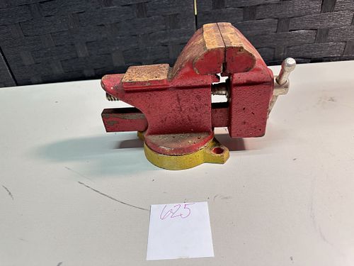 Lot #625 (1 of 5)