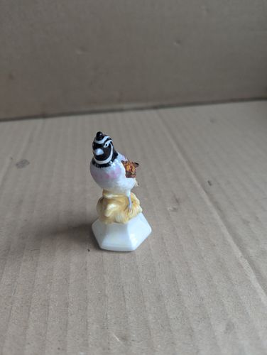 Lot #29 (1 of 4)