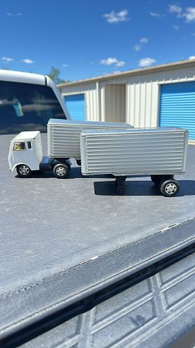 Lot #40 (1 of 7)