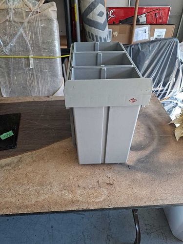 Lot #127 (1 of 7)