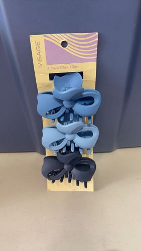 Lot #693 (1 of 3)