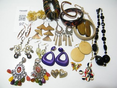 Lot #97 (1 of 9)
