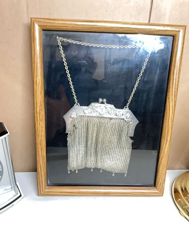 Lot #200 (1 of 4)