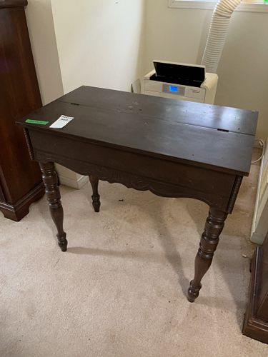 Lot #560 (1 of 15)