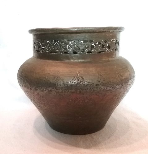 Lot #33 (1 of 6)