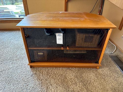 Lot #123 (1 of 10)