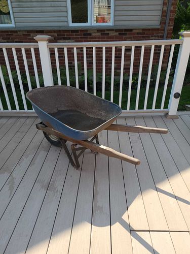 Lot #4 (1 of 7)