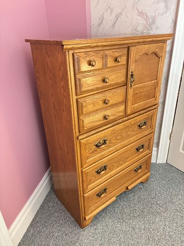 Lot #142 (1 of 7)