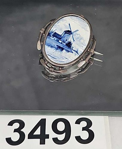 Lot #3493 (1 of 7)