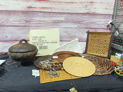 Lot #1960 (1 of 8)