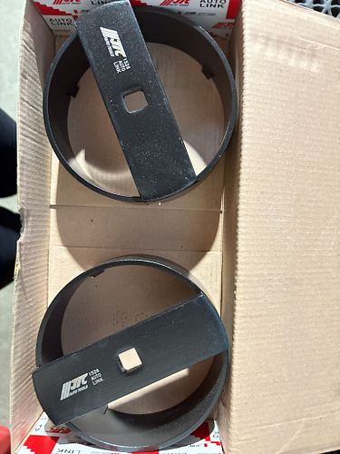 Lot #9 (1 of 5)