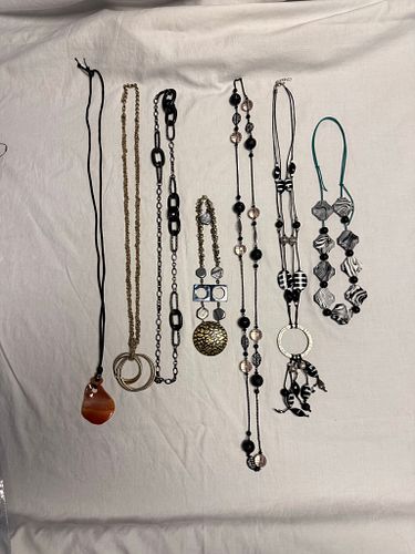 Lot #32 (1 of 4)