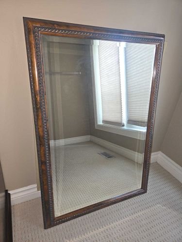 Lot #33 (1 of 5)