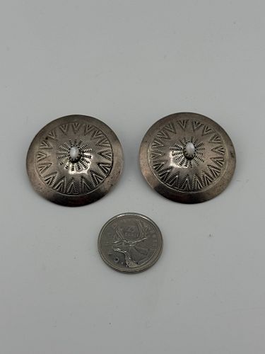 Lot #17 (1 of 2)