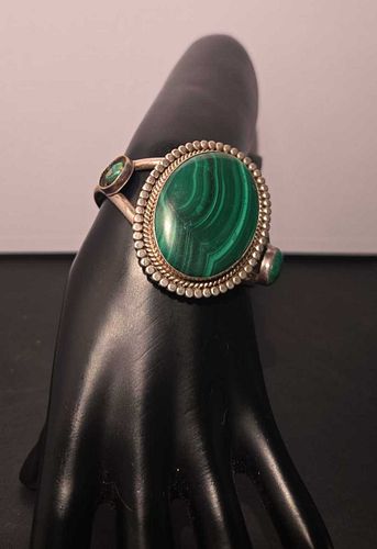 Lot #611 (1 of 9)