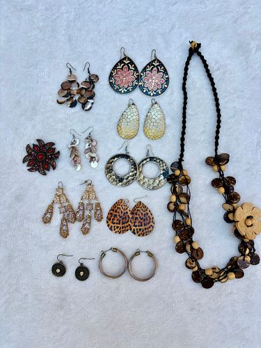 Lot #26 (1 of 11)