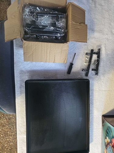 Lot #17 (1 of 8)
