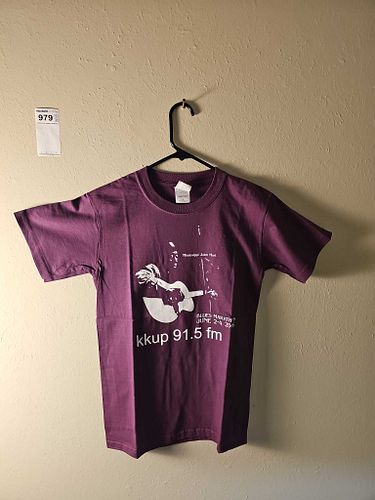 Lot #979 (1 of 4)