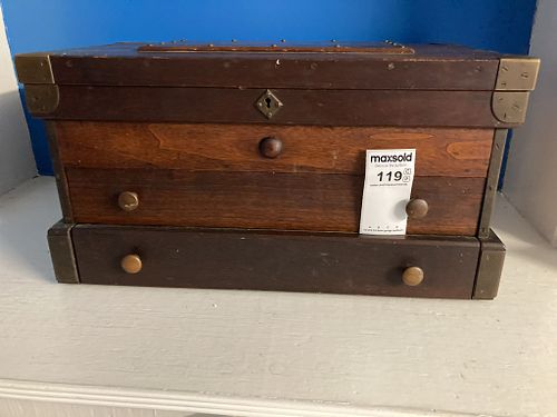 Lot #119 (1 of 7)