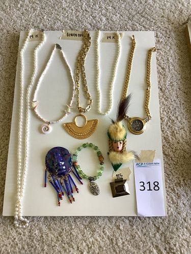 Lot #318 (1 of 11)