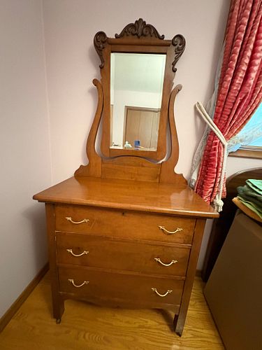 Lot #40 (1 of 6)