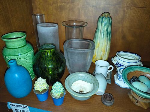 Lot #576 (1 of 9)