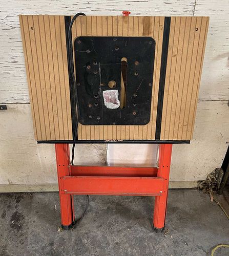 Lot #20 (1 of 8)