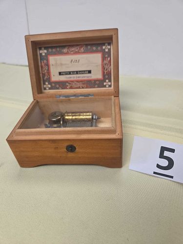 Lot #5 (1 of 7)