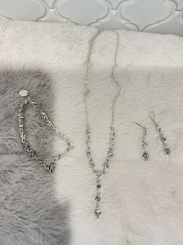 Lot #60 (1 of 5)