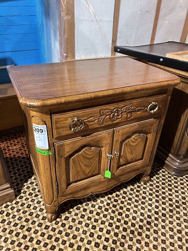 Lot #209 (1 of 9)