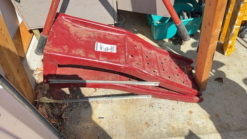 Lot #457 (1 of 4)