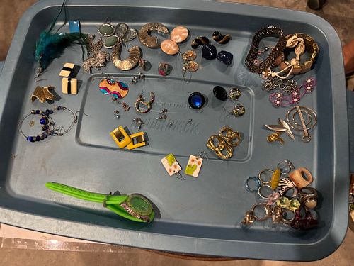 Lot #26 (1 of 6)