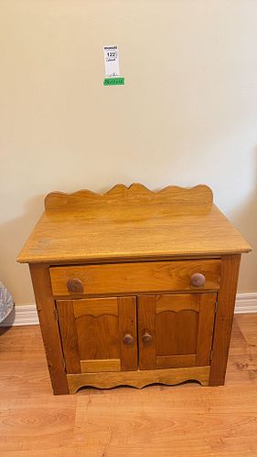 Lot #122 (1 of 8)