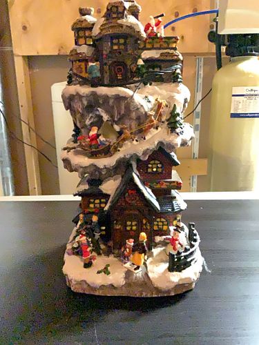 Lot #39 (1 of 5)