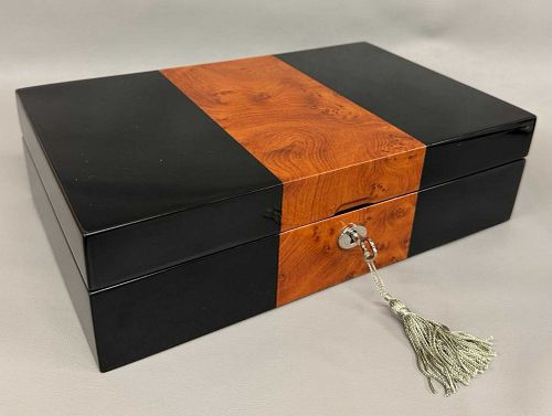 Lot #527 (1 of 5)