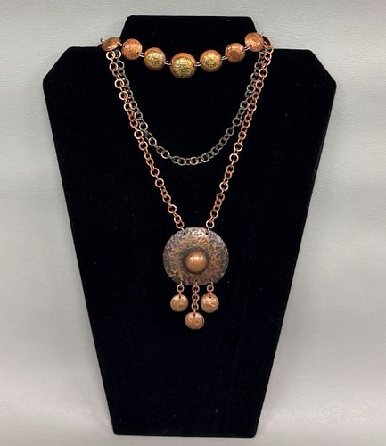 Lot #560 (1 of 9)