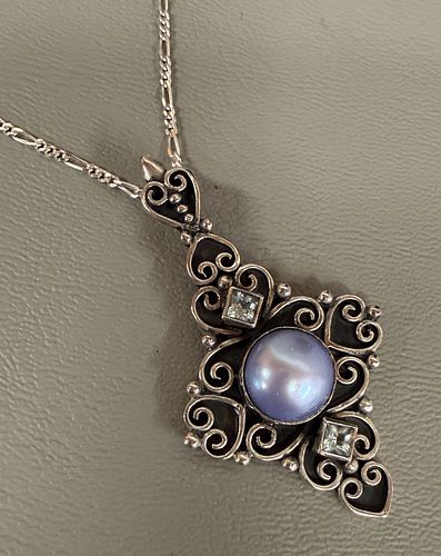 Lot #579 (1 of 7)